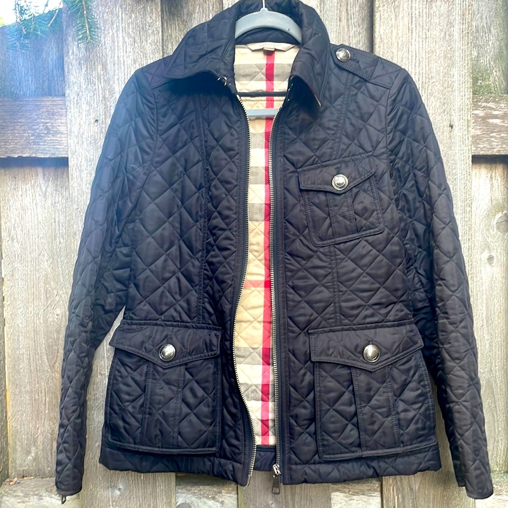 New Burberry Brit London quilted Black Jacket Coat, Zipper and buttons, size S